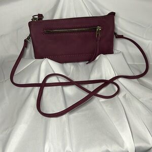 Universal thread dark purple wristlet/small purse